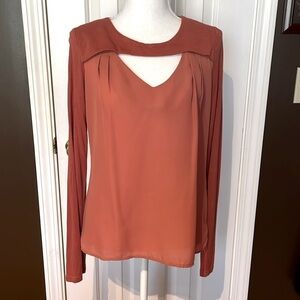 BKE Rust Color Mixed Fabric L/S Top. Oversized. Rayon